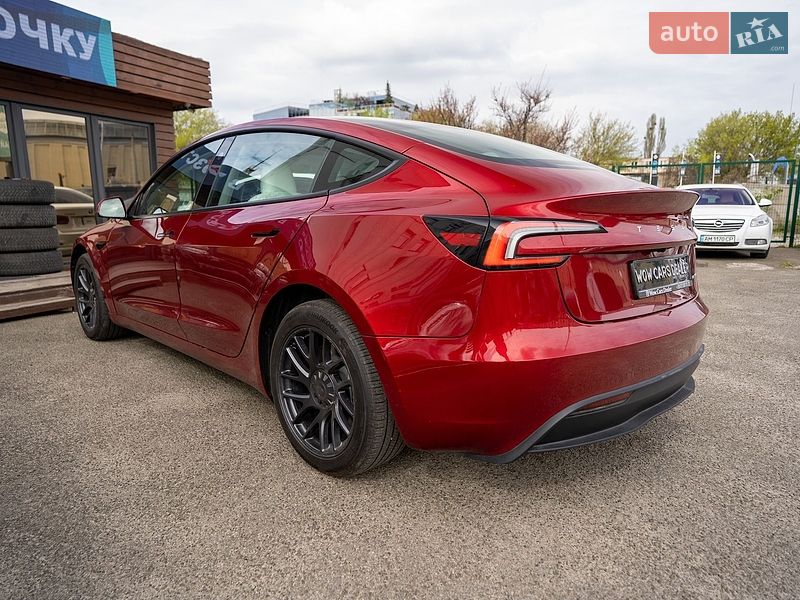 Седан Tesla Model 3 2024 в Києві фото 11 Седан Tesla Model 3 2024 в Києві