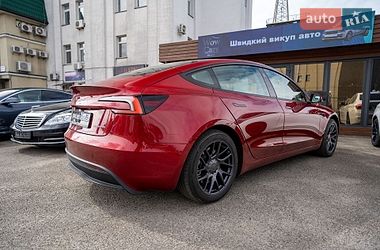 Седан Tesla Model 3 2024 в Києві фото 12 Седан Tesla Model 3 2024 в Києві