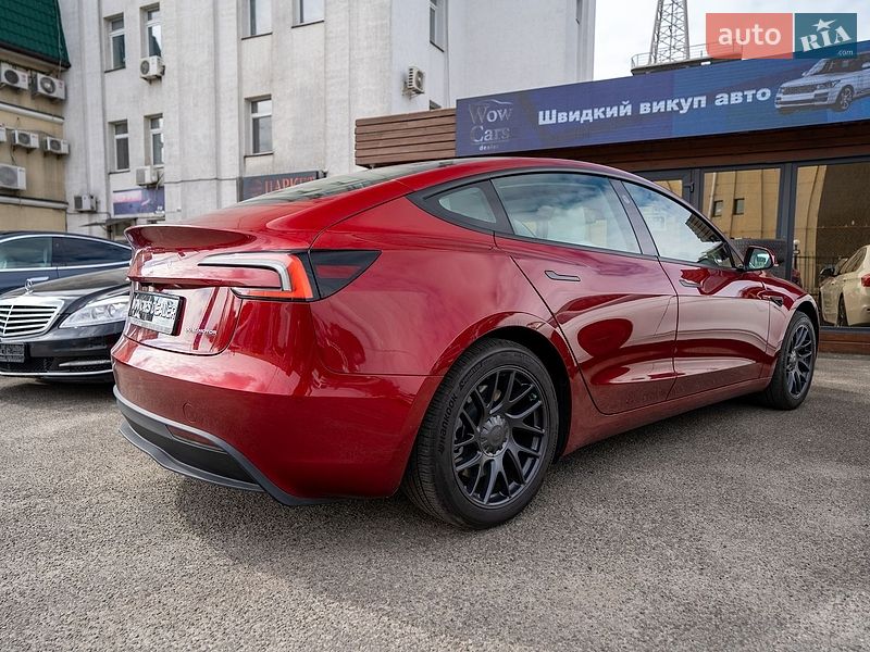 Седан Tesla Model 3 2024 в Києві фото 12 Седан Tesla Model 3 2024 в Києві