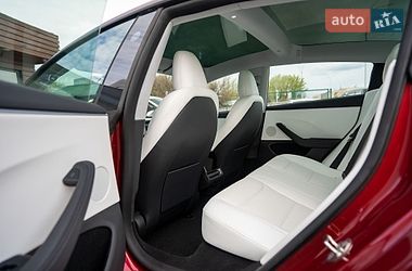 Седан Tesla Model 3 2024 в Києві фото 22 Седан Tesla Model 3 2024 в Києві