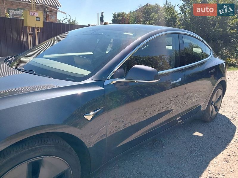 Седан Tesla Model 3 2019 в Кропивницькому