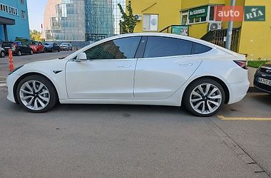 Седан Tesla Model 3 2019 в Києві