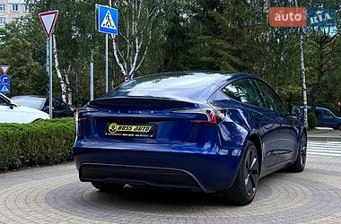 Седан Tesla Model 3 2024 в Львові