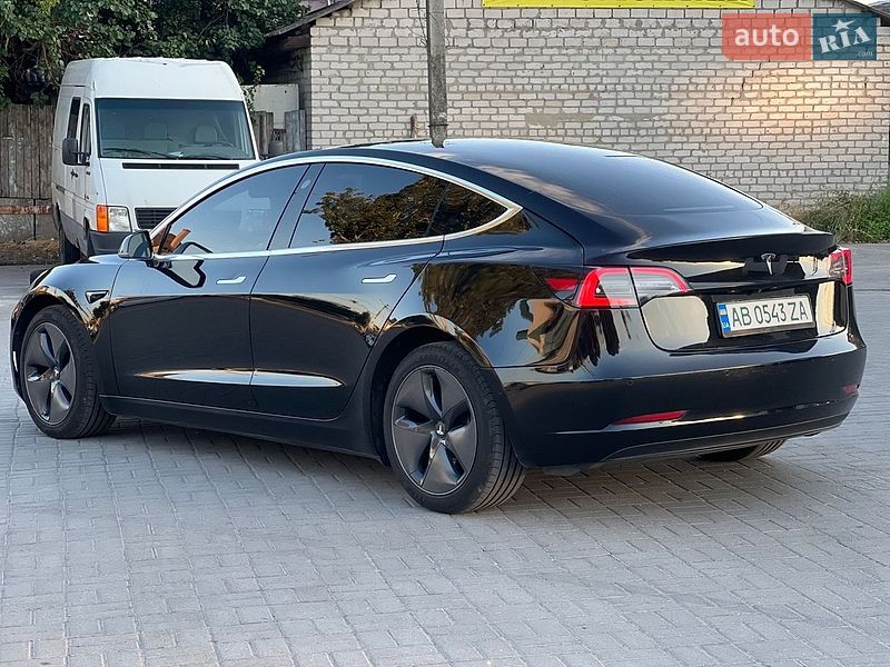 Седан Tesla Model 3 2019 в Запорожье