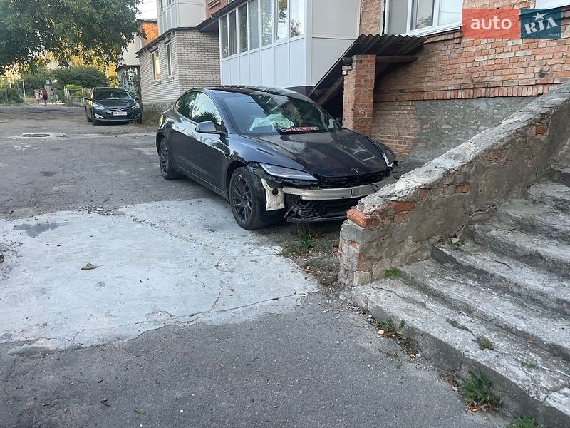 Седан Tesla Model 3 2024 в Умани фото 3 Седан Tesla Model 3 2024 в Умани
