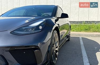 Седан Tesla Model 3 2021 в Києві