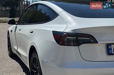 Седан Tesla Model 3 2023 в Запоріжжі