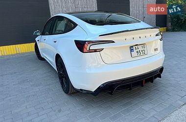 Седан Tesla Model 3 2024 в Кривом Роге