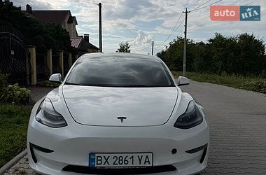 Седан Tesla Model 3 2022 в Хмельницком