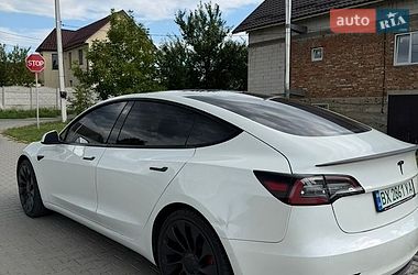 Седан Tesla Model 3 2022 в Хмельницком