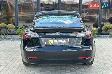 Седан Tesla Model 3 2020 в Львові фото 8 Седан Tesla Model 3 2020 в Львові