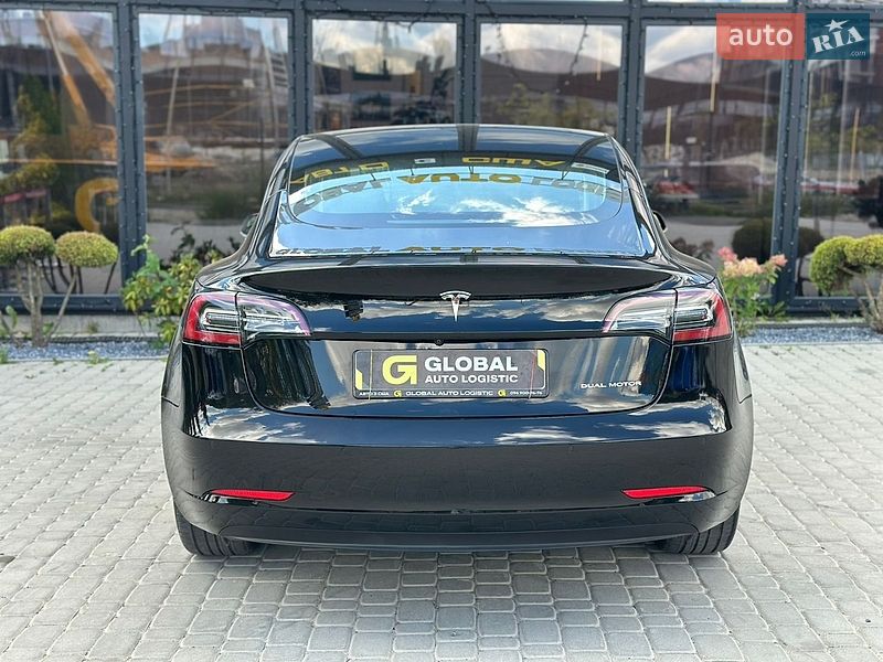 Седан Tesla Model 3 2020 в Львові фото 8 Седан Tesla Model 3 2020 в Львові
