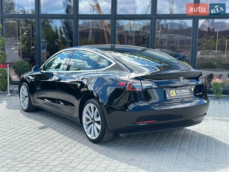 Седан Tesla Model 3 2020 в Львові фото 13 Седан Tesla Model 3 2020 в Львові