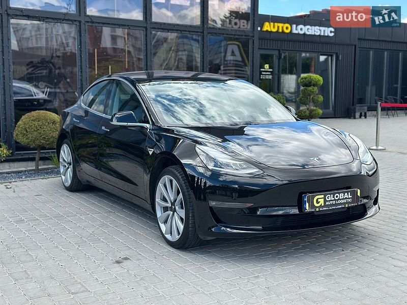 Седан Tesla Model 3 2020 в Львові фото 6 Седан Tesla Model 3 2020 в Львові