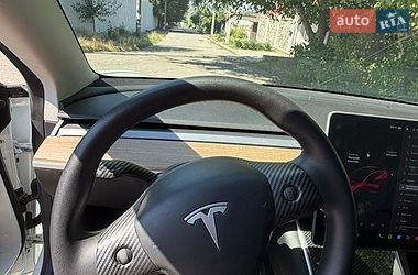 Седан Tesla Model 3 2020 в Запоріжжі