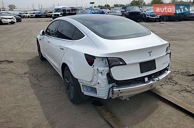 Седан Tesla Model 3 2020 в Запоріжжі