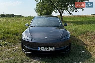 Седан Tesla Model 3 2025 в Хмельницком