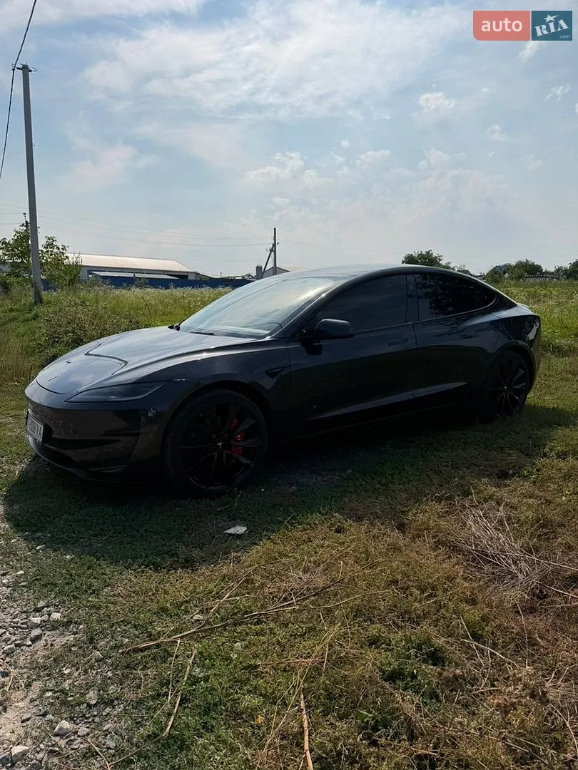 2025 Tesla Model 3 - мініатюра 3