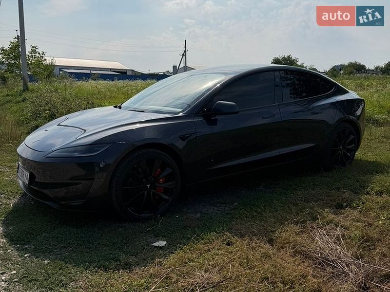 Седан Tesla Model 3 2025 в Хмельницком