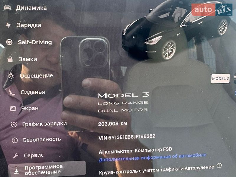 Седан Tesla Model 3 2018 в Львове