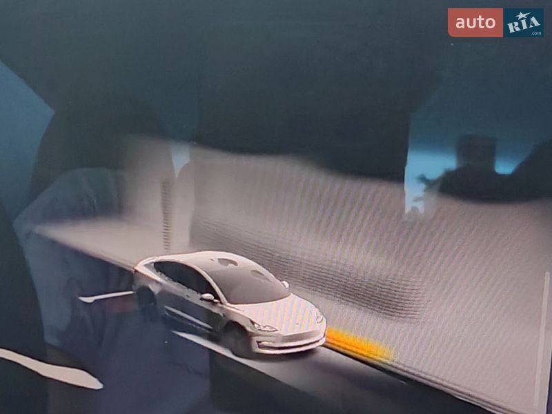 Седан Tesla Model 3 2023 в Киеве