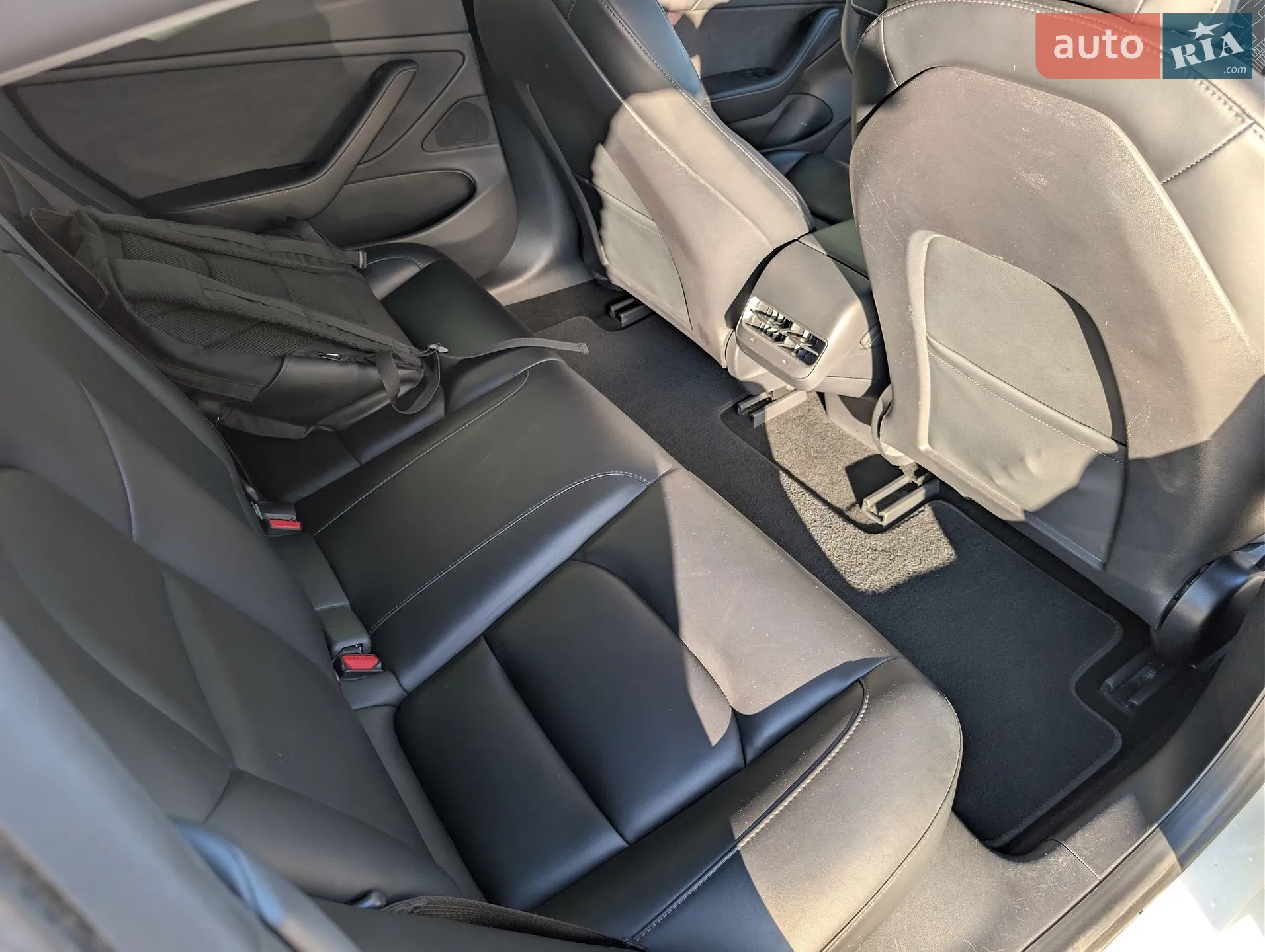 2020 Tesla Model 3 - мініатюра 28