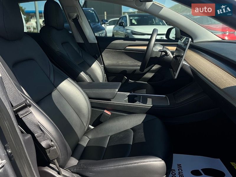 Седан Tesla Model 3 2022 в Мукачевому фото 20 Седан Tesla Model 3 2022 в Мукачевому