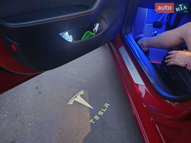 Tesla Model 3 2018 Tesla Model 3 2018