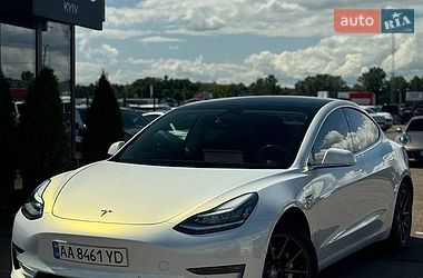 Седан Tesla Model 3 2019 в Києві