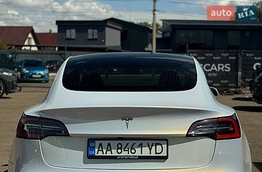Седан Tesla Model 3 2019 в Києві