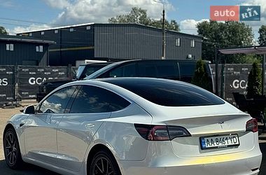 Седан Tesla Model 3 2019 в Києві