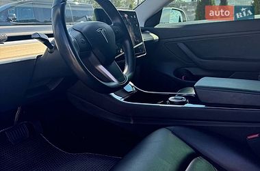 Седан Tesla Model 3 2019 в Києві