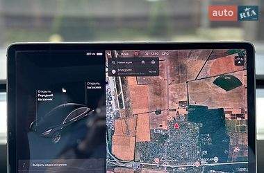 Седан Tesla Model 3 2018 в Києві