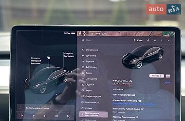 Седан Tesla Model 3 2018 в Києві