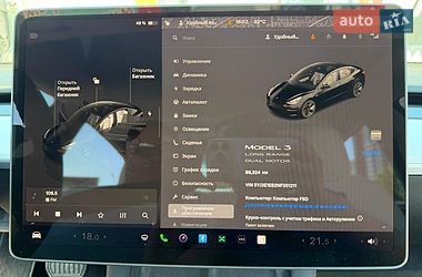 Седан Tesla Model 3 2022 в Києві