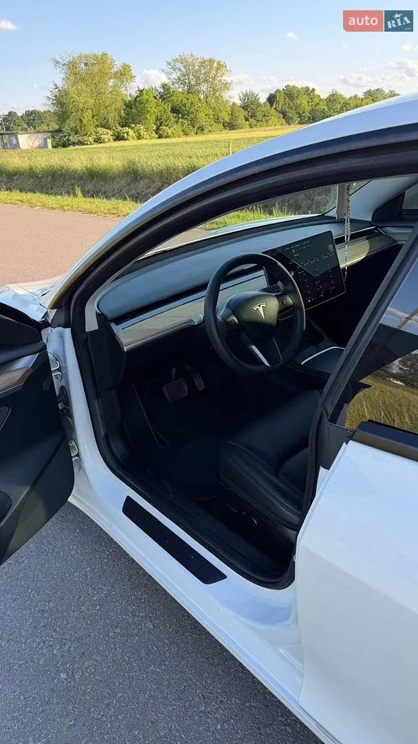 2021 Tesla Model 3 - мініатюра 16