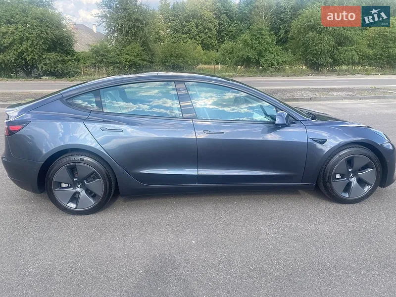 Tesla Model 3 2021