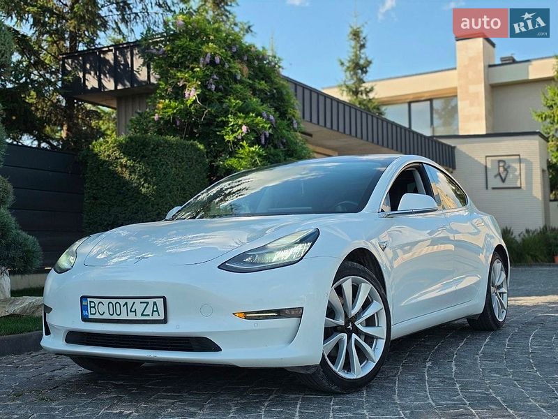 Tesla Model 3 2018