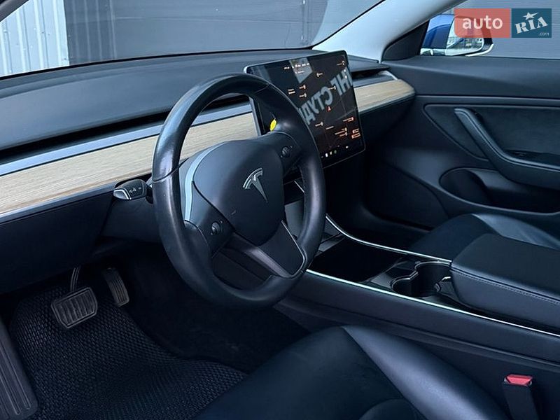 Седан Tesla Model 3 2019 в Білій Церкві