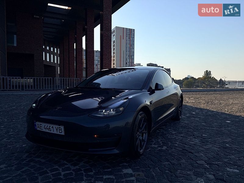 Седан Tesla Model 3 2023 в Дніпрі фото 7 Седан Tesla Model 3 2023 в Дніпрі