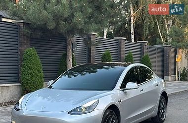 Седан Tesla Model 3 2018 в Софиевской Борщаговке