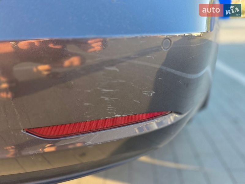 Седан Tesla Model 3 2022 в Виннице