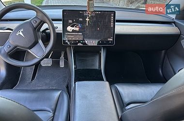 Седан Tesla Model 3 2019 в Коломые