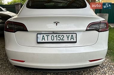Седан Tesla Model 3 2019 в Коломые