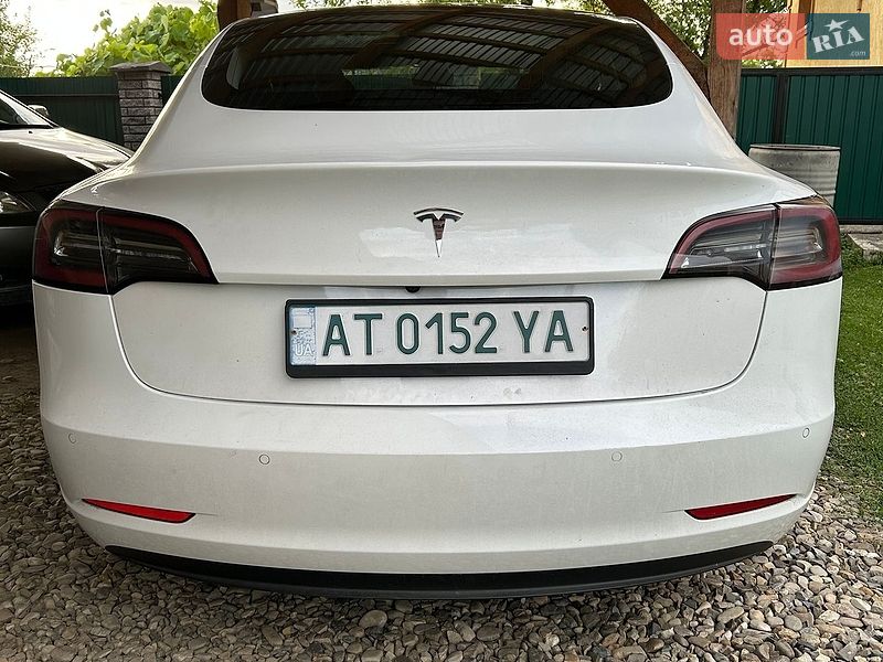 Седан Tesla Model 3 2019 в Коломые