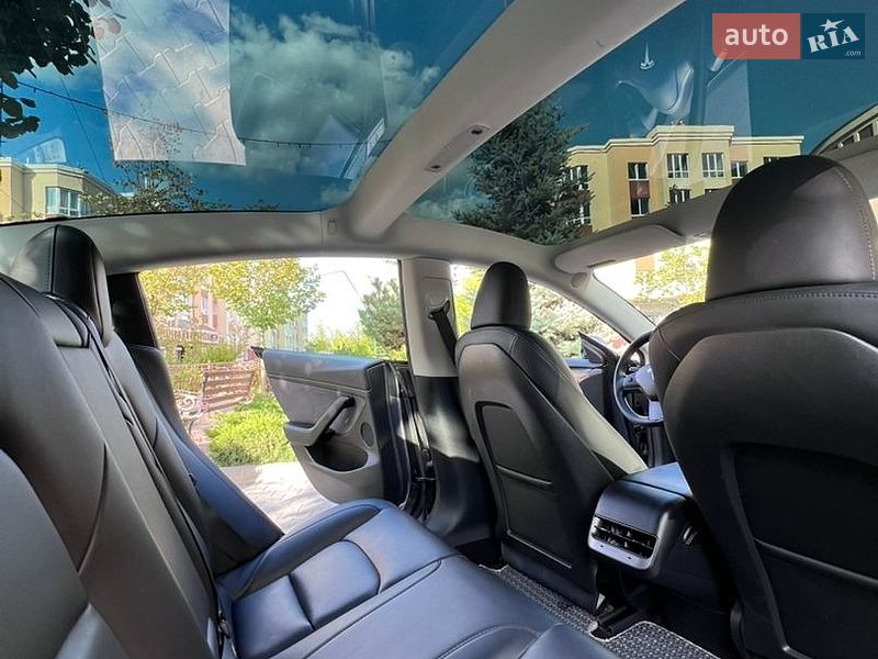 Седан Tesla Model 3 2023 в Софиевской Борщаговке