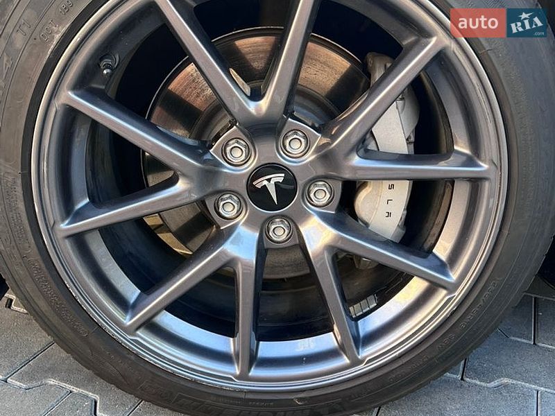 Седан Tesla Model 3 2023 в Софиевской Борщаговке