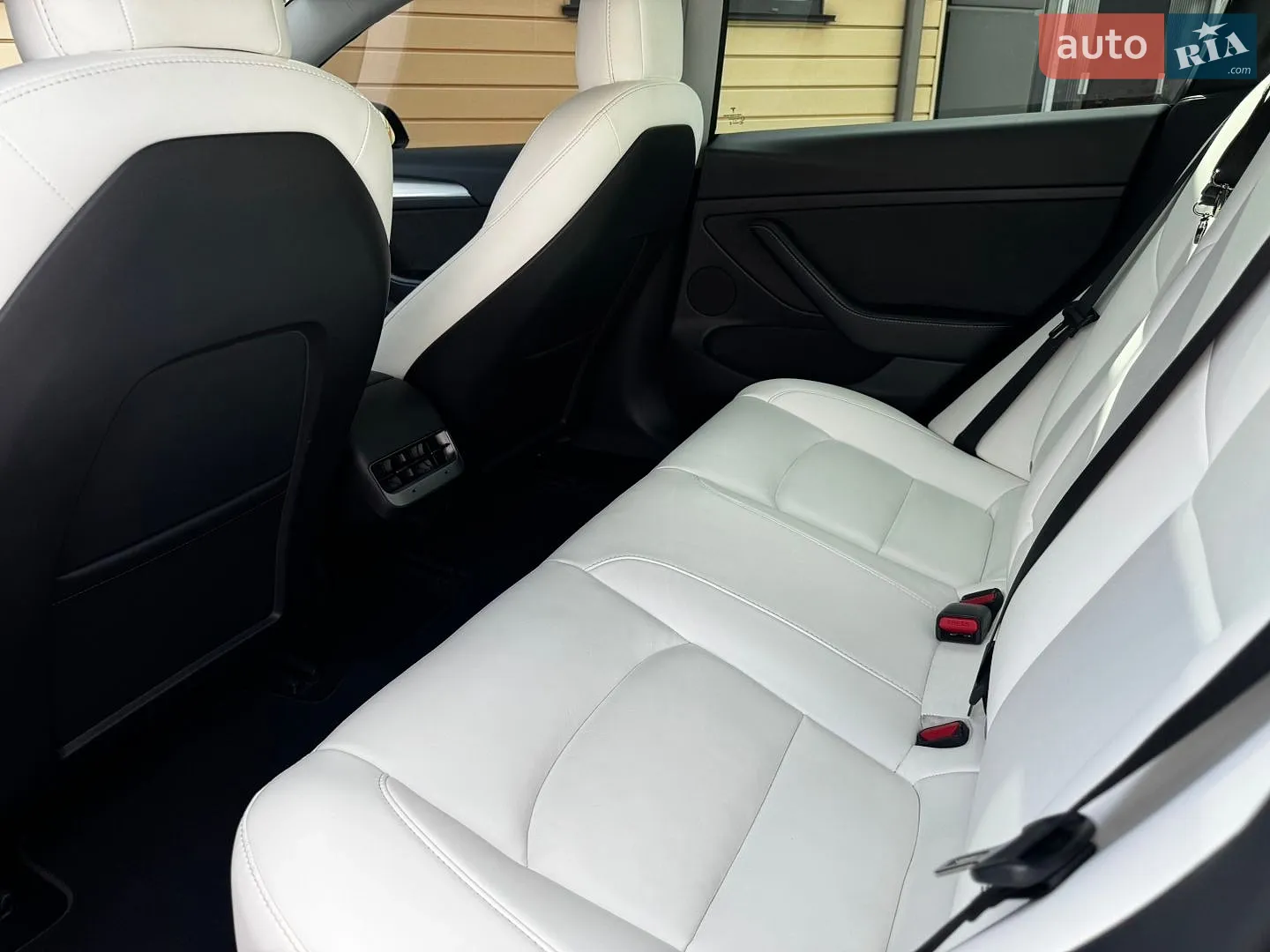 2022 Tesla Model 3 - мініатюра 26
