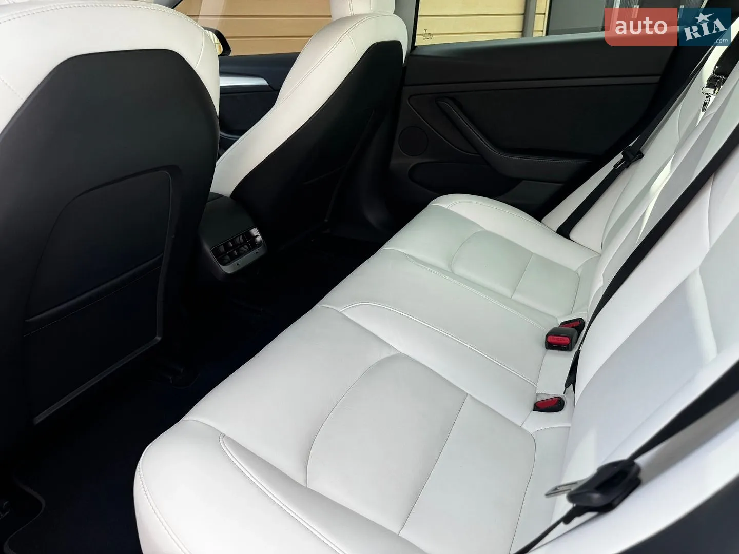 2022 Tesla Model 3 - мініатюра 27