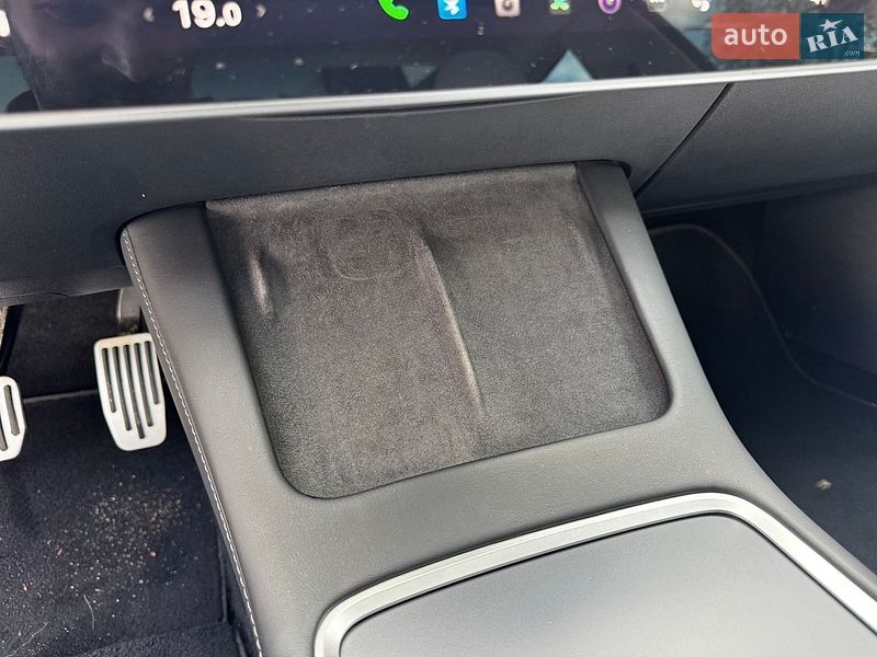 Седан Tesla Model 3 2022 в Киеве